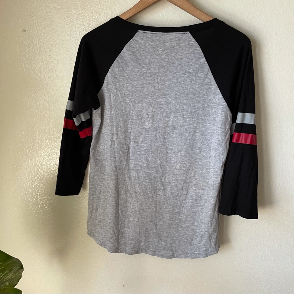 Hot Topic | Gryffindor Quidditch Raglan Top - Picture 5 of 6